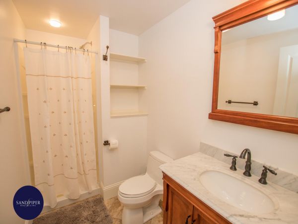 Cape Cod Home 995018