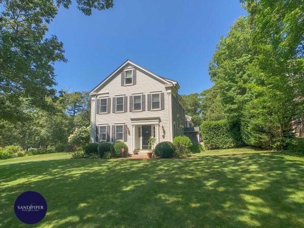 Cape Cod Home 995018