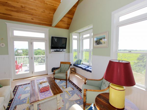 Cape Cod Home 995019