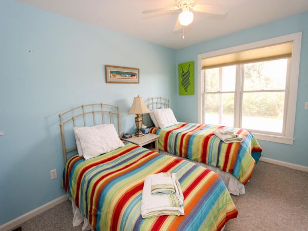 Cape Cod Home 995019