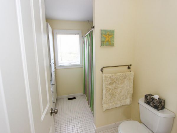 Cape Cod Home 995019