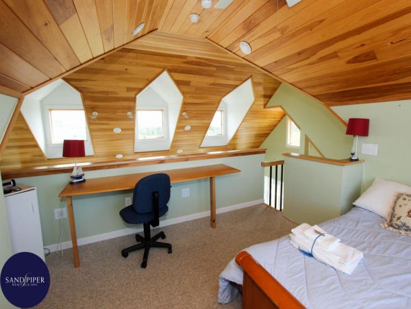 Cape Cod Home 995019