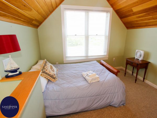 Cape Cod Home 995019