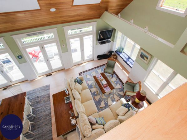 Cape Cod Home 995019