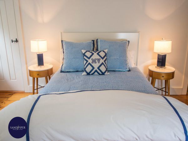Cape Cod Home 995020
