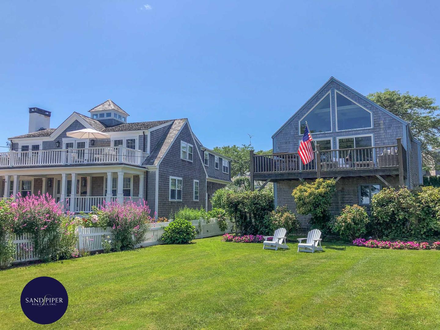Cape Cod Home 995021