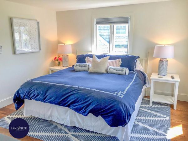 Cape Cod Home 995021