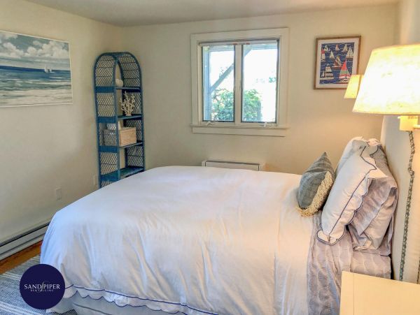 Cape Cod Home 995021