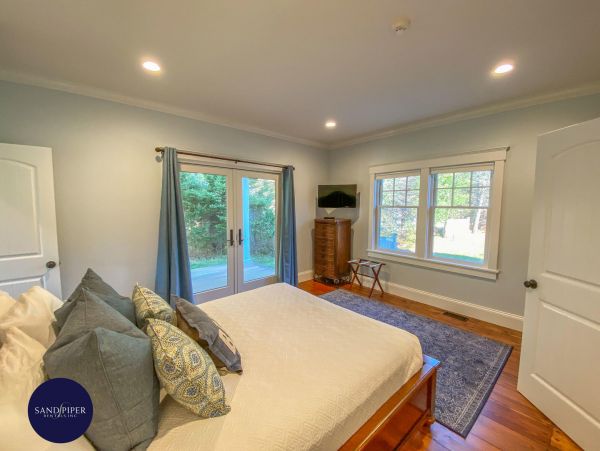 Cape Cod Home 995022