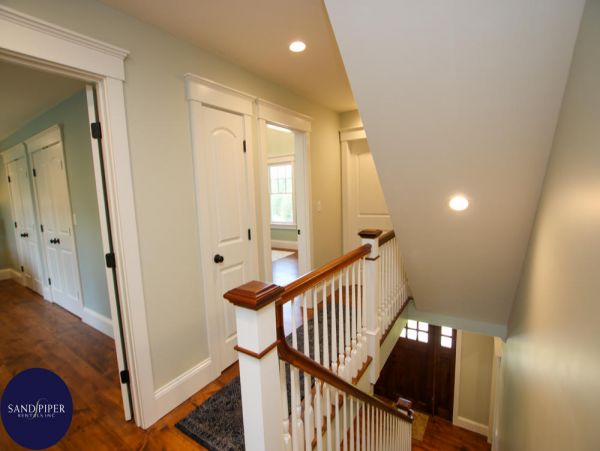 Cape Cod Home 995022