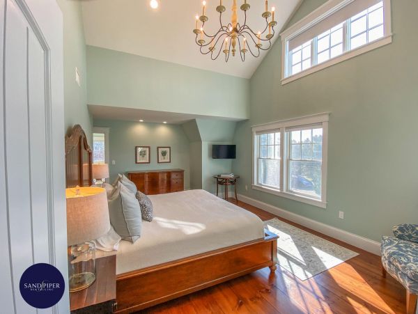 Cape Cod Home 995022