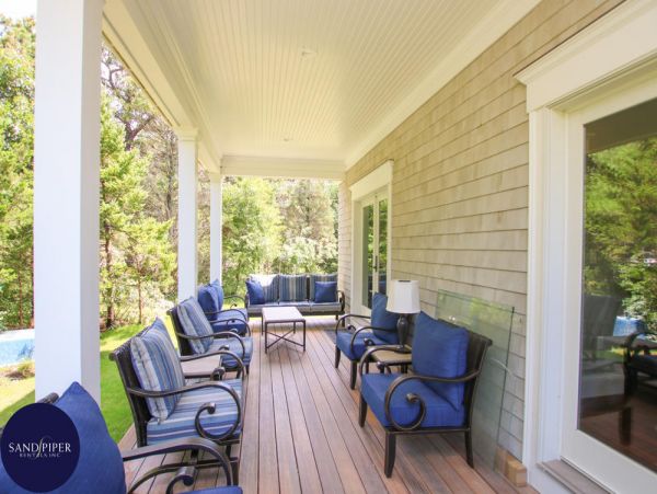 Cape Cod Home 995022