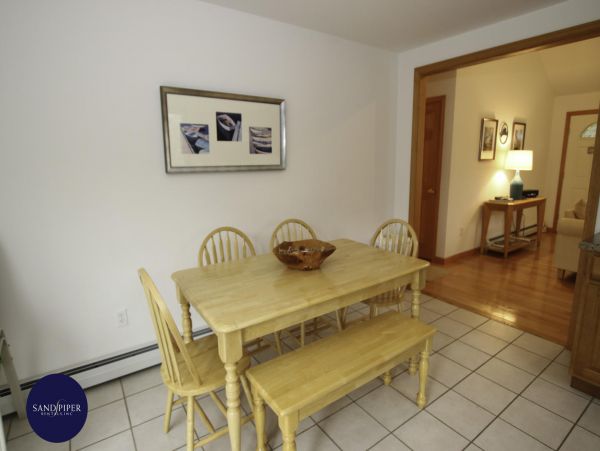 Cape Cod Home 995023