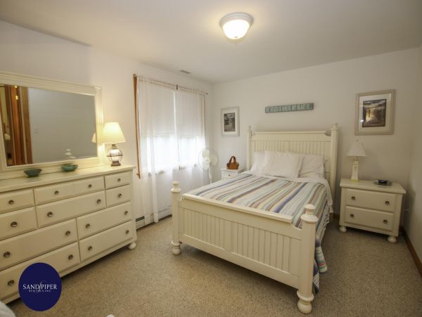 Cape Cod Home 995023