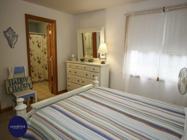 Cape Cod Home 995023