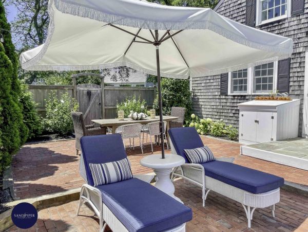 Cape Cod Home 995025