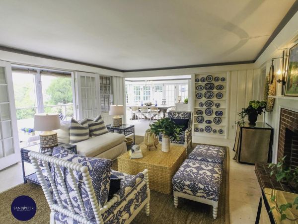 Cape Cod Home 995025