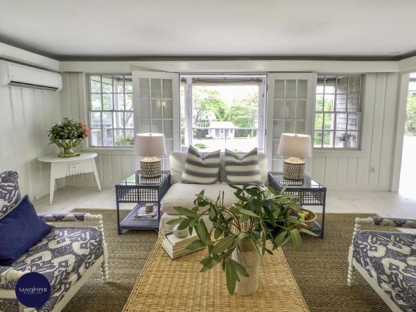 Cape Cod Home 995025