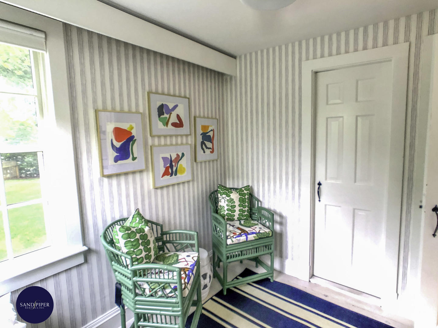 Cape Cod Home 995025
