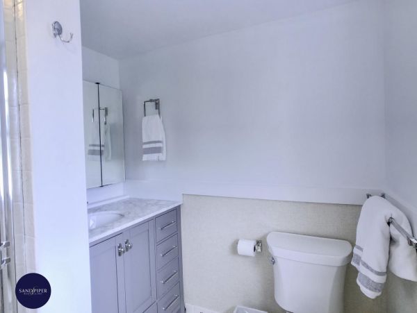 Cape Cod Home 995025
