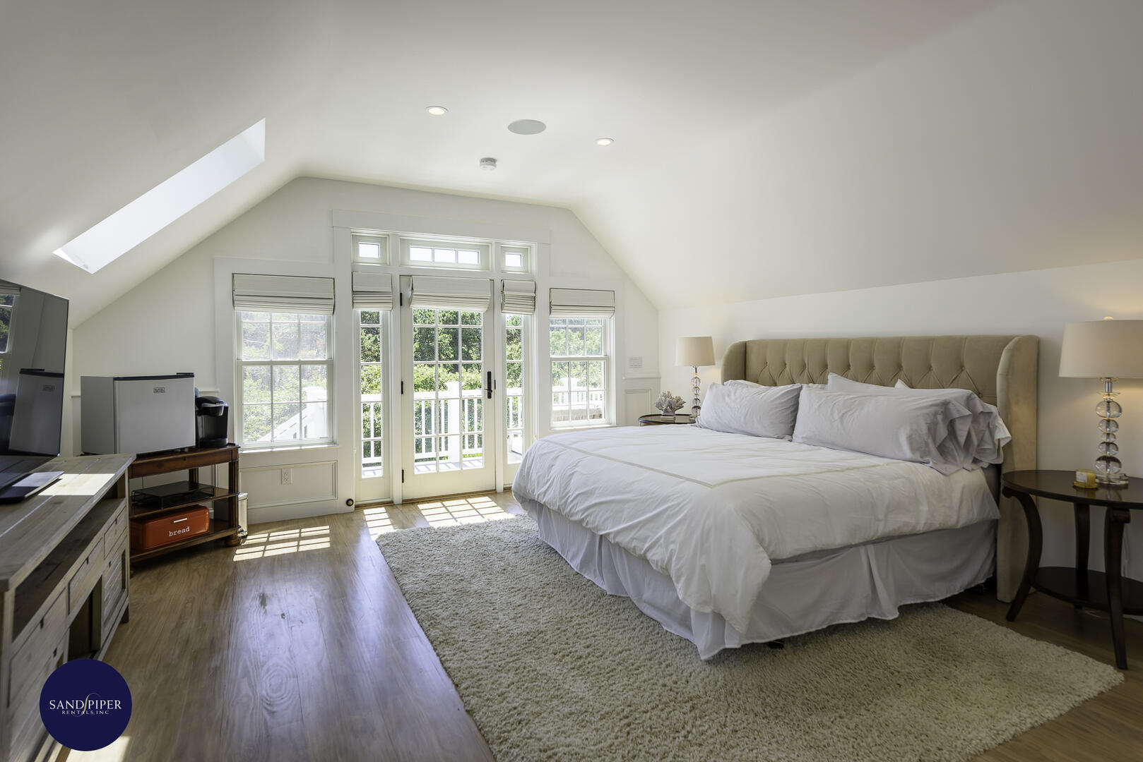 Cape Cod Home 995026