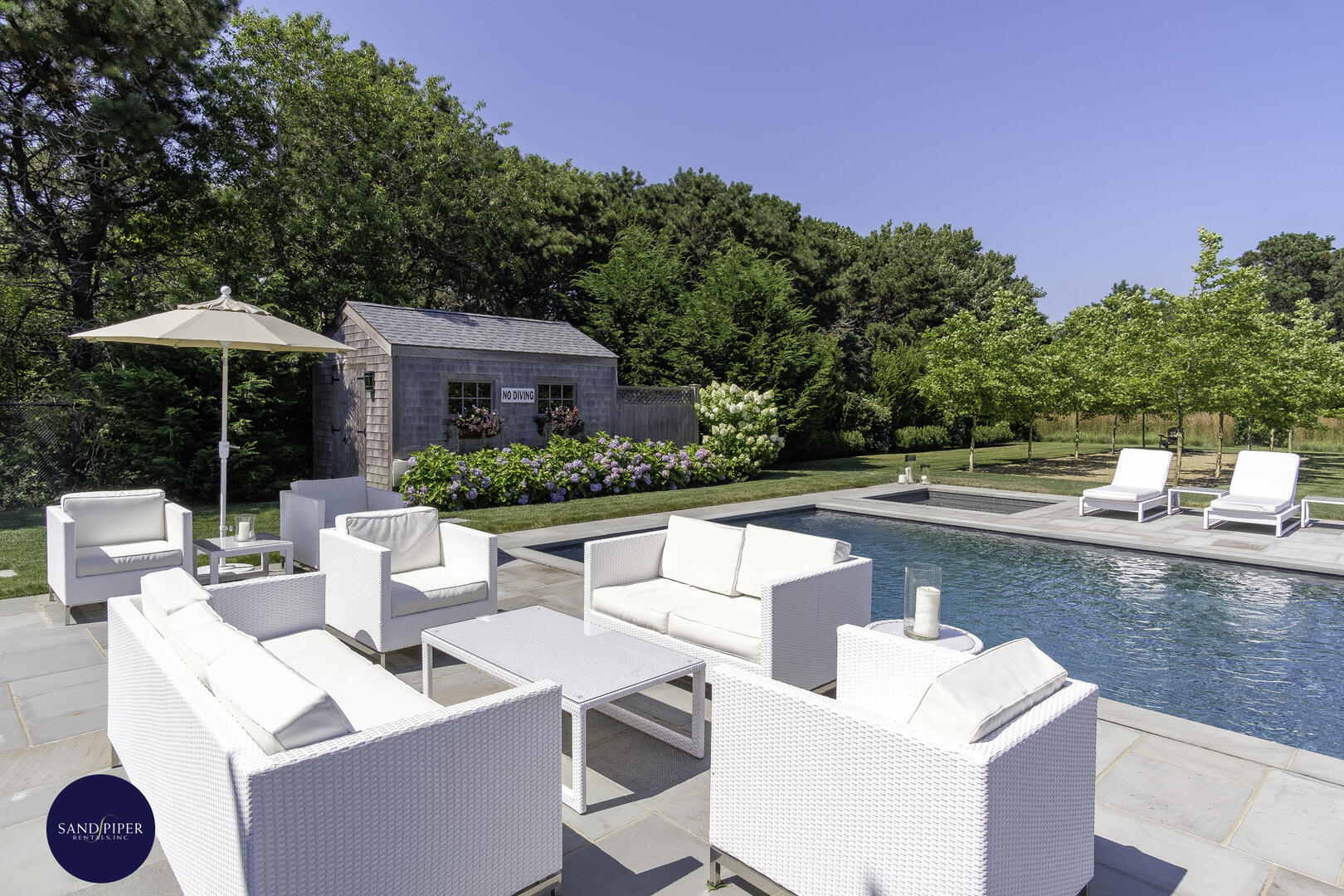 Cape Cod Home 995026