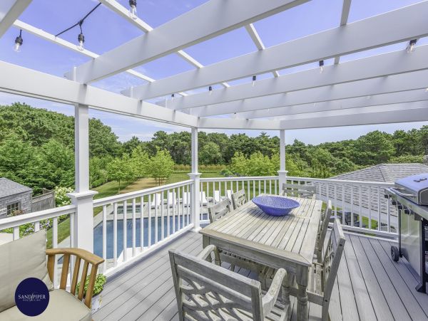 Cape Cod Home 995026