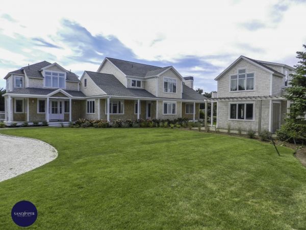 Cape Cod Home 995027