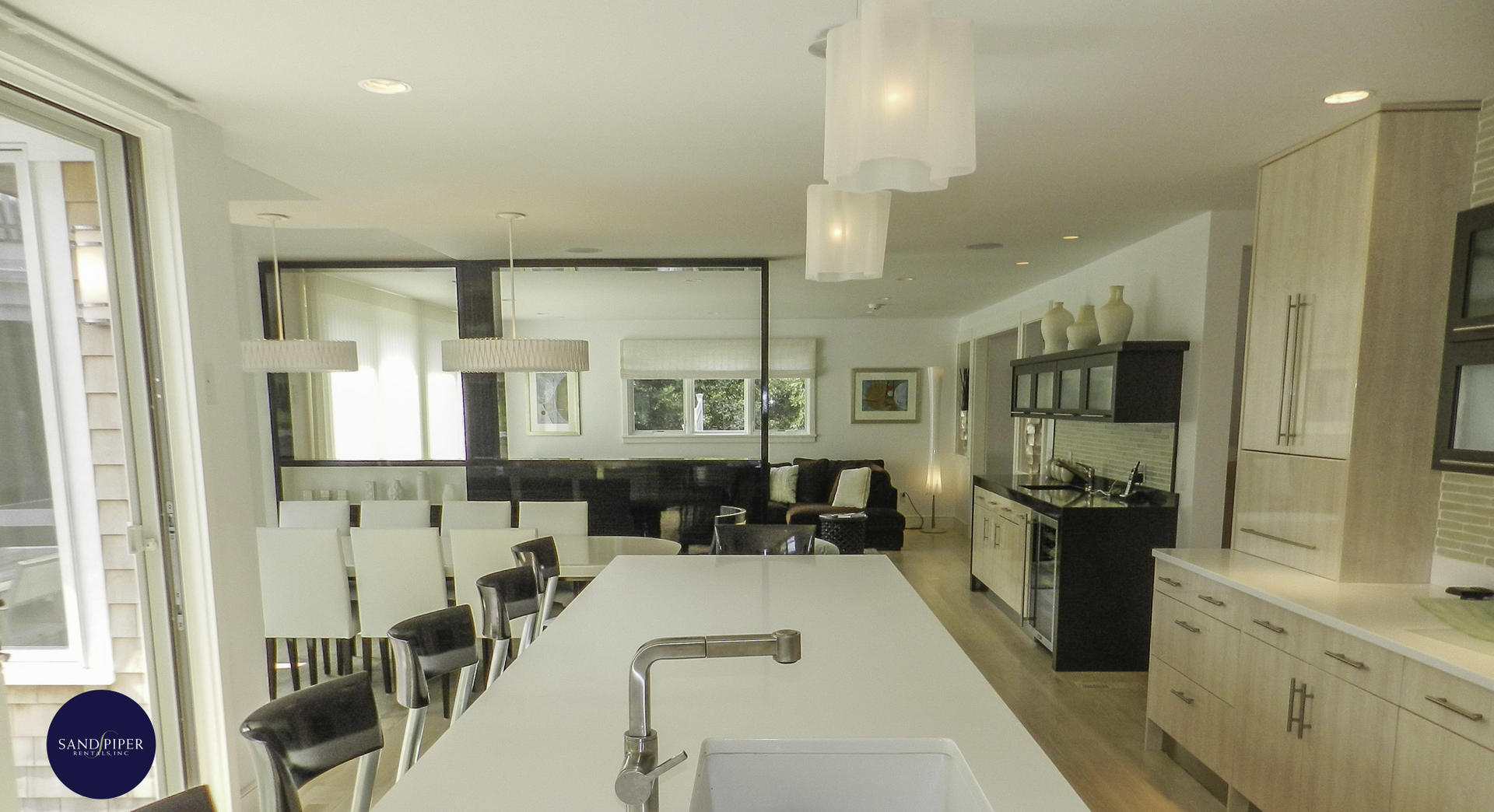 Cape Cod Home 995027