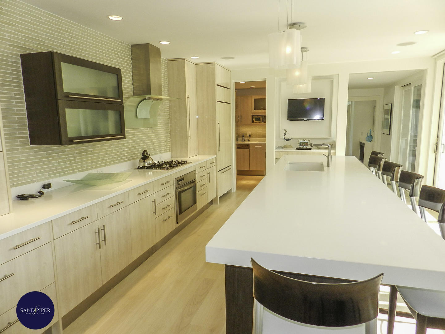Cape Cod Home 995027