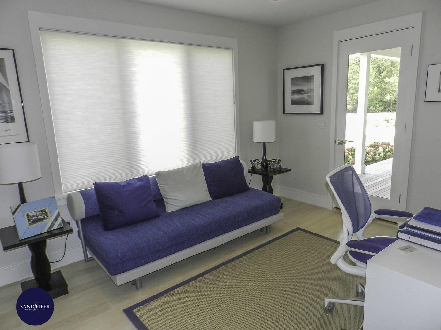 Cape Cod Home 995027