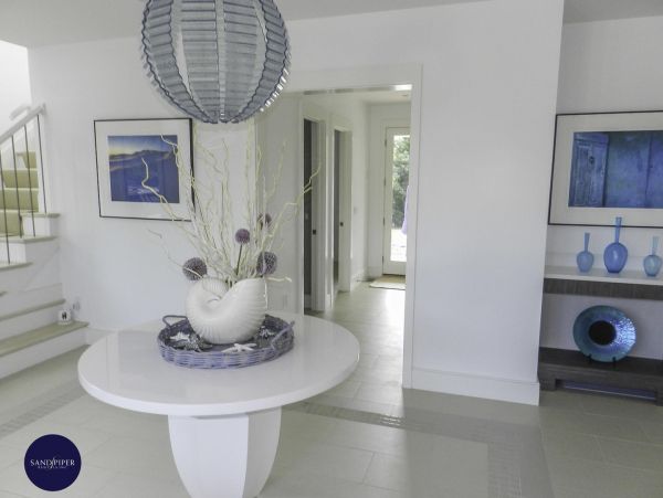 Cape Cod Home 995027