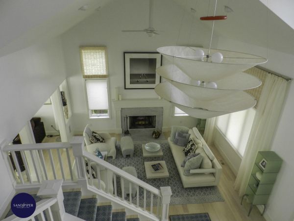 Cape Cod Home 995027