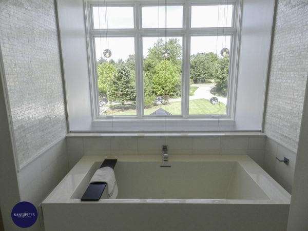 Cape Cod Home 995027