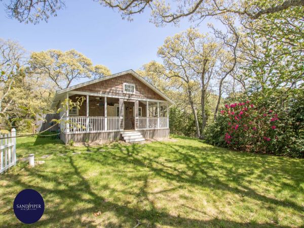 Cape Cod Home 995028
