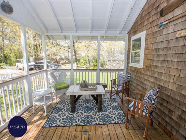 Cape Cod Home 995028