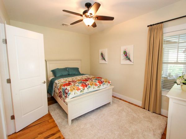 Cape Cod Home 995030