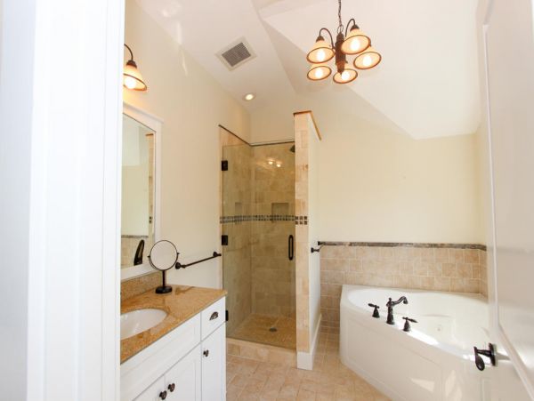 Cape Cod Home 995030