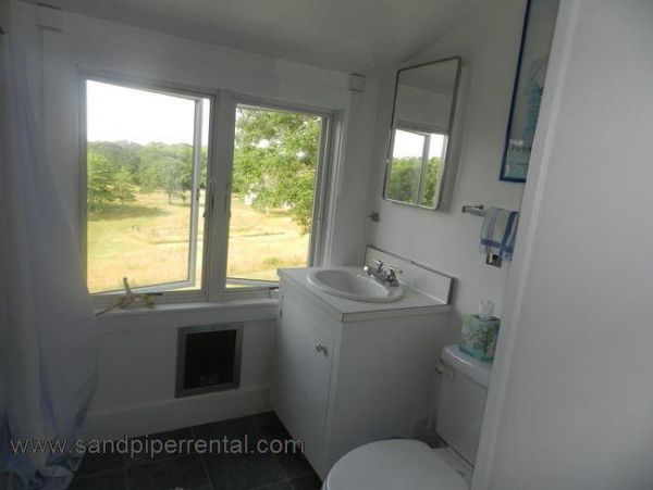 Cape Cod Home 995032