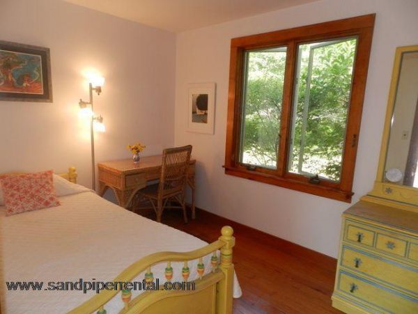 Cape Cod Home 995032