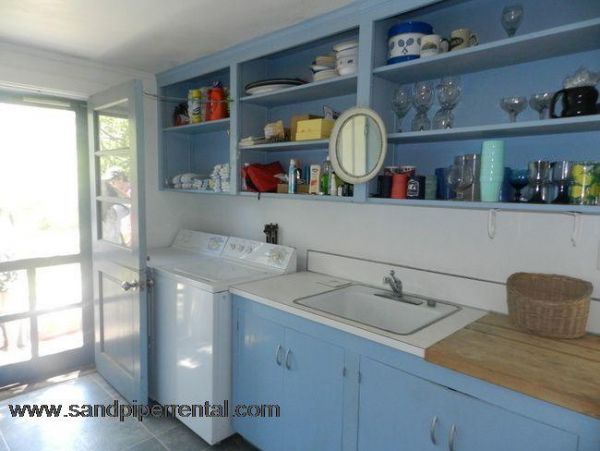 Cape Cod Home 995032