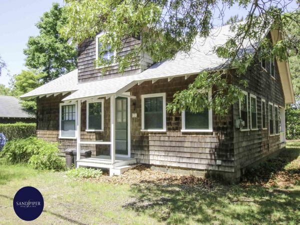 Cape Cod Home 995033