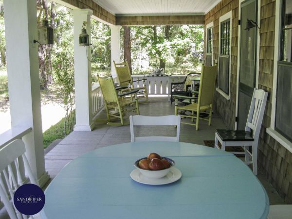 Cape Cod Home 995033