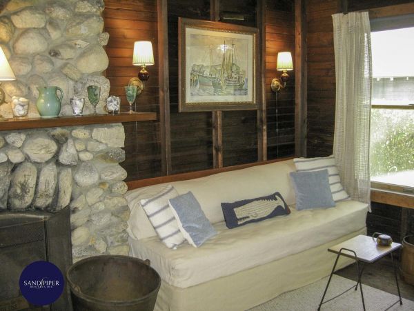 Cape Cod Home 995033