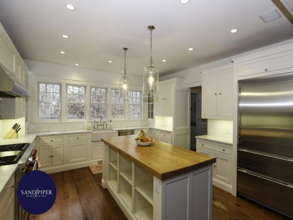 Cape Cod Home 995034