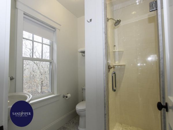 Cape Cod Home 995034