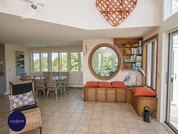 Cape Cod Home 995035