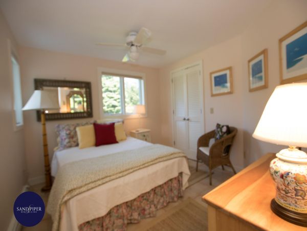 Cape Cod Home 995035