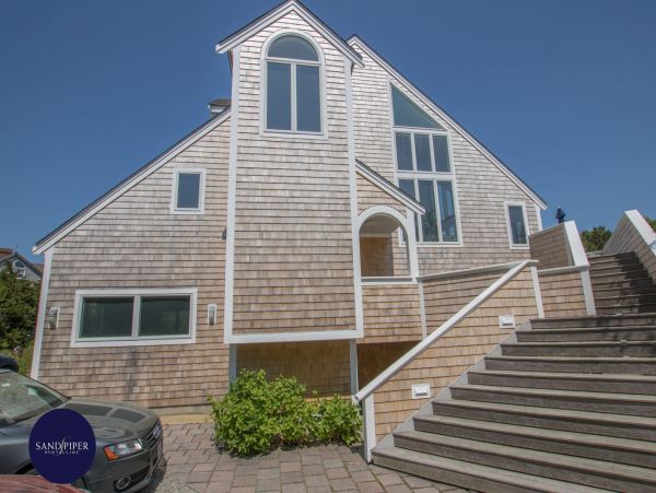 Cape Cod Home 995035