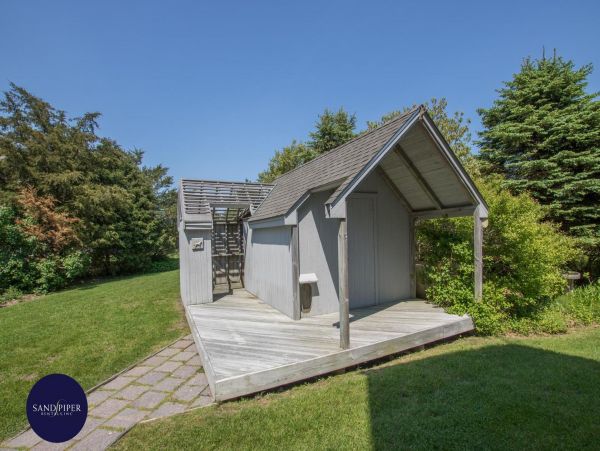 Cape Cod Home 995035